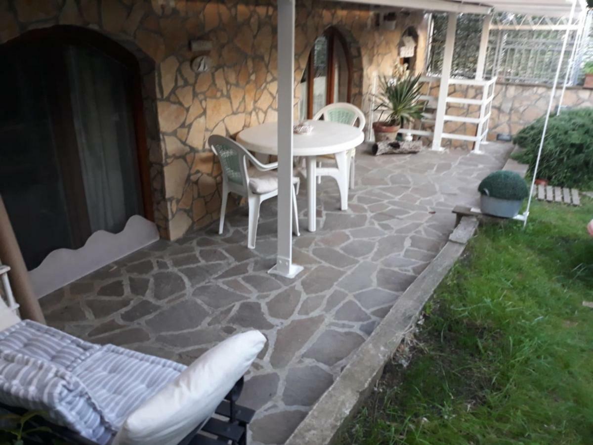 Casa In Collina "La Farfalla" Riparbella Exteriör bild